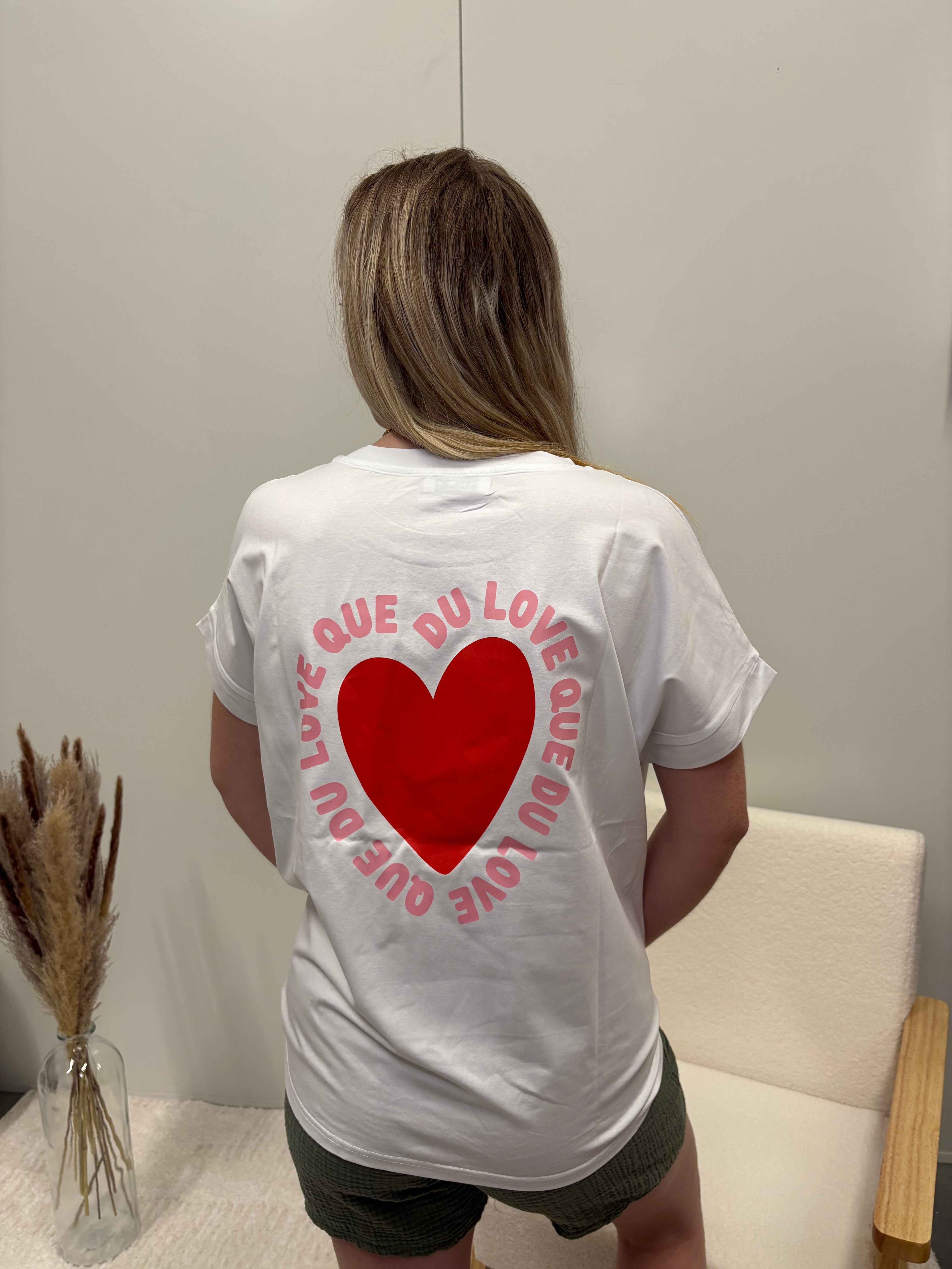 T shirt que du love