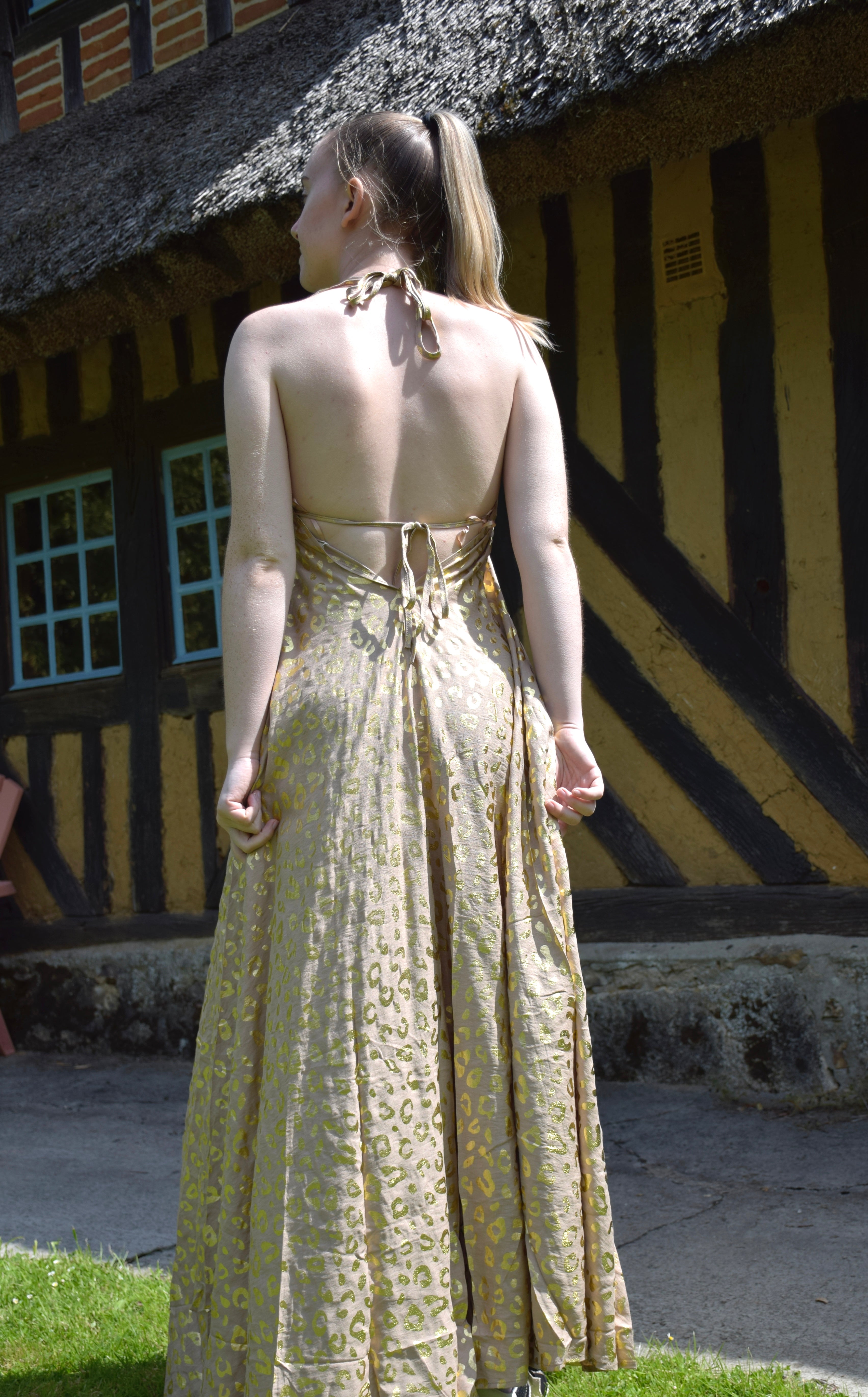 Robe Nadia